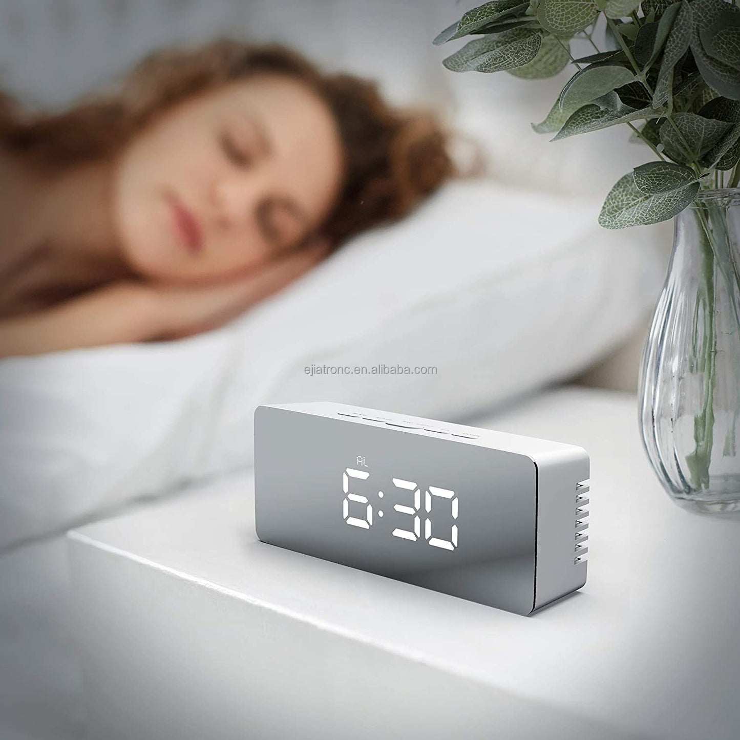 USB Cable Battery Operate Digital LED Mirror Alarm Clock Electronic